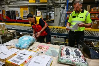 Celníci: Zavedení cla pro levné zásilky ze zemí mimo EU narovná podmínky trhu | ČeskéNoviny.cz